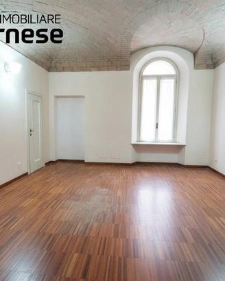 Appartamento di 190 m² con 4 locali a Piacenza