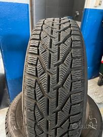 Gomme invernali 215/65/17