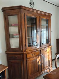 credenza con vetrina