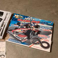 Pista Grand Prix automobiline a batteria