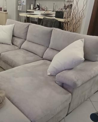 Divano POLTRONESOFÀ con penisola 