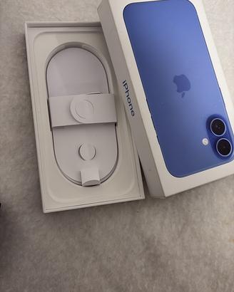 16 normale batteria 🔋 89%  con 2 cover