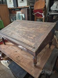 Antico leggio scrittoio in legno massello