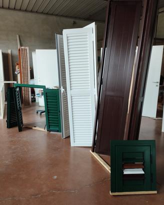 scuri esterni in alluminio su cassa 3 lati 
