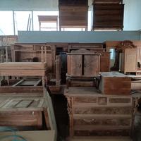 Lotto mobili antichi da restaurare