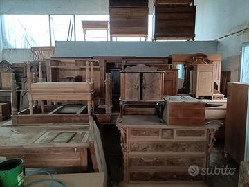 Lotto mobili antichi da restaurare