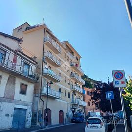 4 LOCALI A LANUVIO