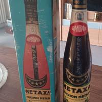Bottiglia vintage METAXA 5 stelle confezionata