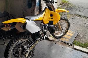 Suzuki rm250 2t
