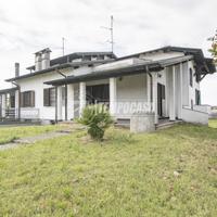 VILLA BIFAMILIARE CON GIARDINO!!!