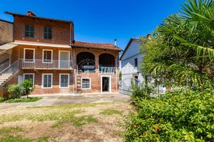 TERRATETTO UNIFAMILIARE IN CENTRO A SANTENA!!