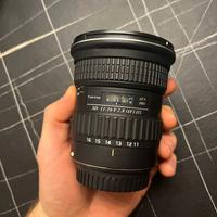 Obiettivo Tokina 11-16 attacco Canon EF