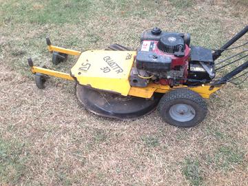 tagliaerba falciatrice a benzina