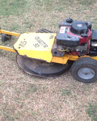 tagliaerba falciatrice a benzina