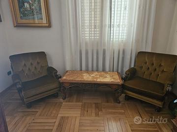 Poltrone e tavolino d'epoca