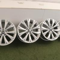 Cerchi in lega Volkswagen Golf Passat Tayron L X G