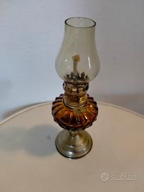lampada ad olio in miniatura 