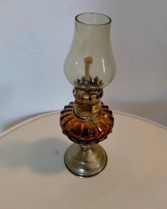 lampada ad olio in miniatura 