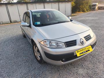 Renault Megane 2006---1.4 Diesel
