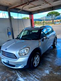 Countryman 1.6 tetto panoramico NEOPATENTATI