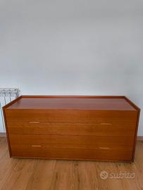 Cassettone e due comodini