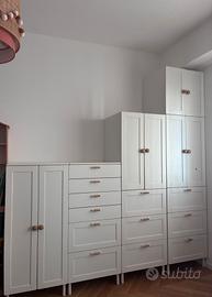 armadi e 2 letti cameretta 