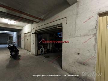 Garage, Villagrazia, Palermo.