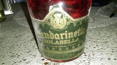 3 bottiglie di liquori da collezione