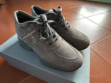 Hogan donna interactive con borchie calzate 1volta
