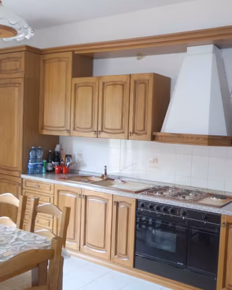 CUCINA COMPONIBILE IN ROVERE
