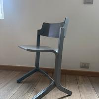 Hay, 4 sedie in legno tinto grigio