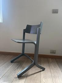 Hay, 4 sedie in legno tinto grigio