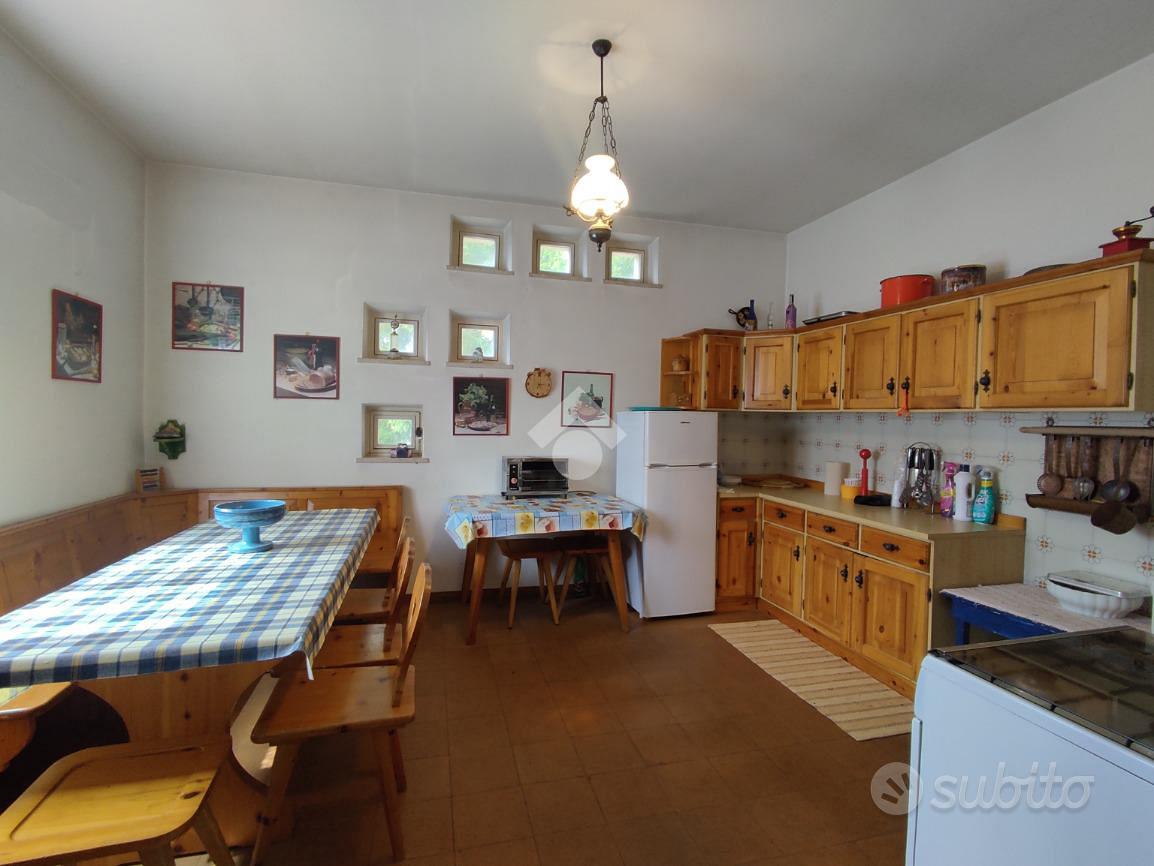 Casa – Ferrara di Monte Baldo, Dossi - Vista 4