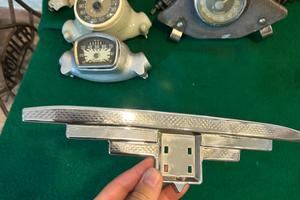 Vespa faro basso bacchetta