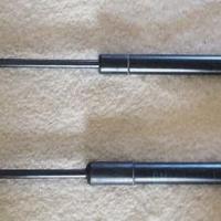 Ammortizzatori pneumatici bagagliaio