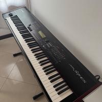 YAMAHA S90 ES