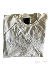 Maglia bianca a maniche corte