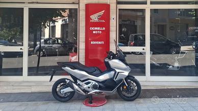 Honda Forza 750