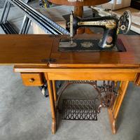 Macchina da Cucire Singer d’Epoca – Modello Lusso