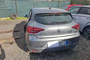 RENAULT CLIO INTENS IBRIDA 2023 SINISTRATA