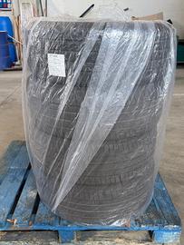 Michelin 4 stagioni 235/55 R19.