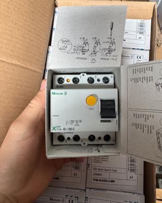 Eaton PFIM-40/4/003-G-MW – Interruttore diff 4 pol