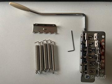 Tremolo Fender vintage 6 viti come nuovo 2-7/32