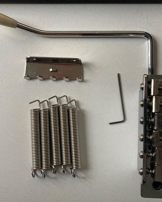 Tremolo Fender vintage 6 viti come nuovo 2-7/32
