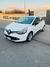 Renault clio 1.2 benzina ideale per neo oagentati
