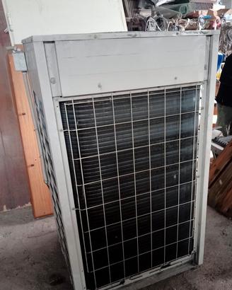 Condizionatore per grandi spazi Daikin