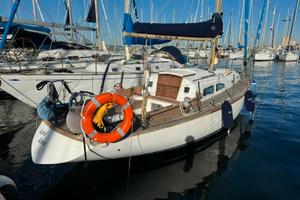 Barca a vela natante