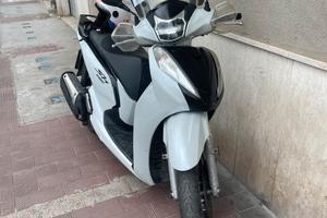 Honda sh 300 abs