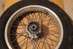 ricambi KTM 640  cerchi serbatoio 