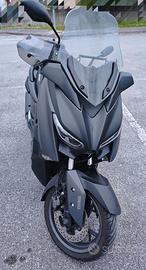Yamaha X-max 300